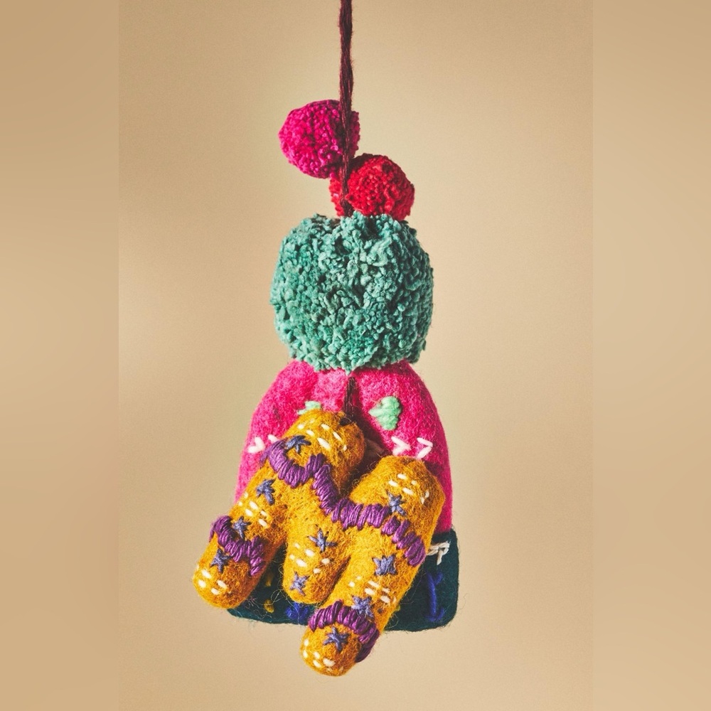 Anthropologie ‘M’ Après Ski Monogram Ornament ⛷️
